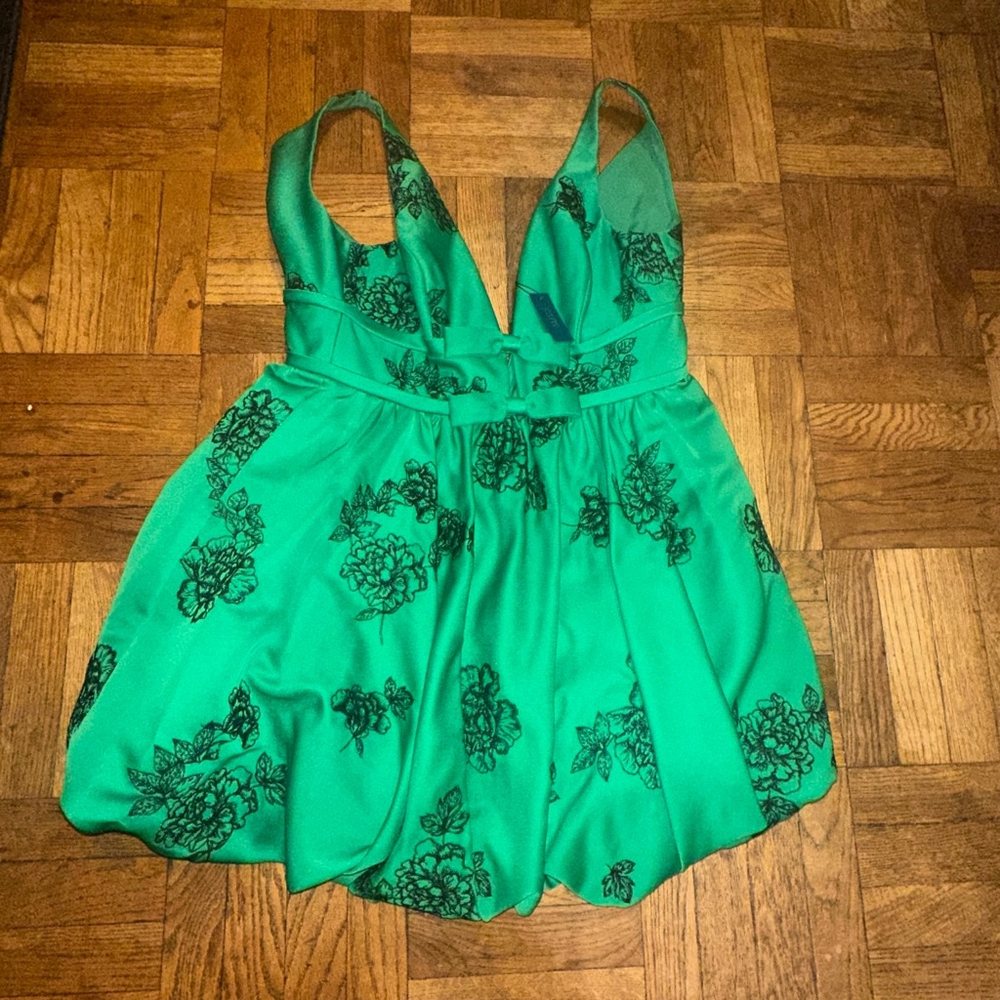 Marchesa Notte Green Floral Mini Cocktail Dress with Pockets Size 10 New Tags - Picture 4 of 6